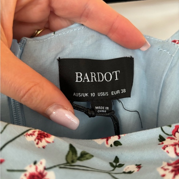 Bardot floral ruched midi dress - Picture 5 of 8